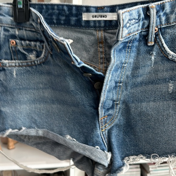 High-Wasted GRLFRND Cindy Short - Picture 11 of 12